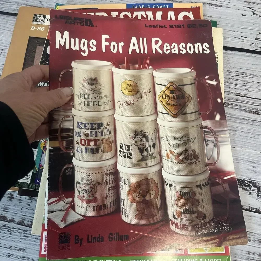 Vintage Set of 12 Craft Quilt Magazines Christmas Cross Stitch Leisure Arts Mugs